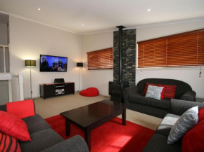 Boronia 5 30 Nettin Circuit Jindabyne
